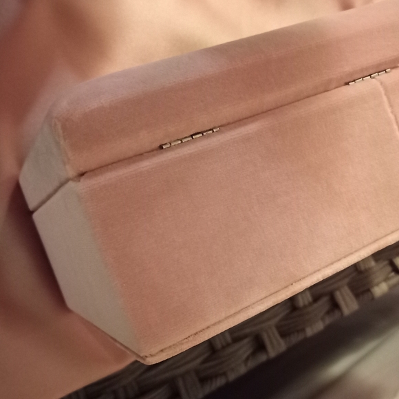 Rare Gucci Pink & Green Velvet Jewelry Box - Picture 6 of 7